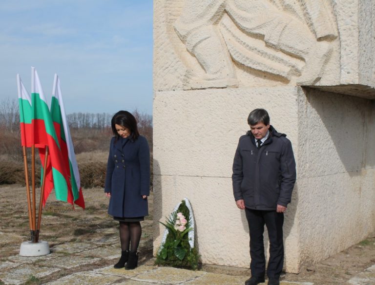 Каварненци отбелязаха 141 години от освобождението на града