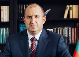 Радев: Случаят с апартаментите на управляващите далеч надхвърля обхвата на една имотна сделка