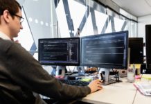 Наети лица и средна брутна работна заплата област Добрич през второто тримесечие на 2019 година