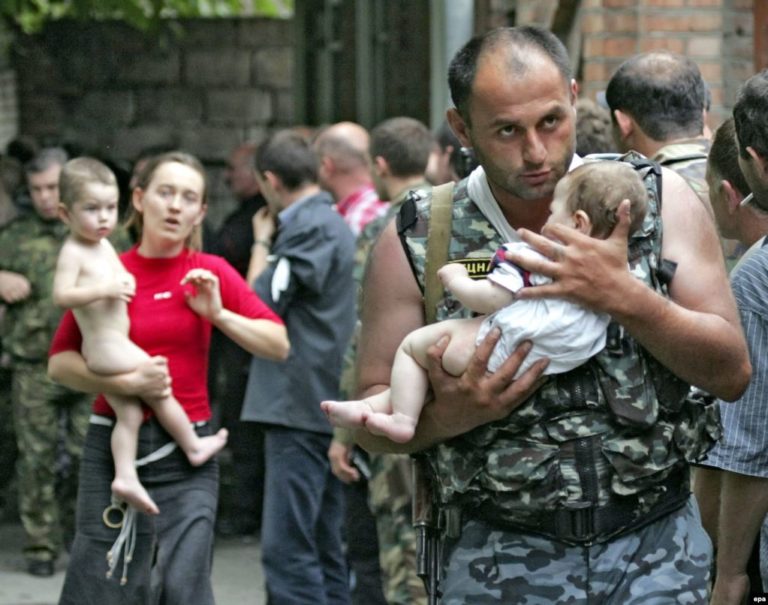 „Южен поток” ще стане много по-бързо, смята Бойко Борисов; ВЪОРЪЖЕН ГРАБЕЖ ПОСРЕД НОЩ; Момиченце се удави в хотелски басейн; В Индия се роди бебе с външно сърце; „Оригиналния пич“ пуснал голите холивудски знаменитости в мрежата; ШЕСТ НОВИ СОРТА ПШЕНИЦА ПРЕДЛАГА ДЗИ