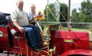 Петролен богаташ загина в брутална катастрофа със 100-годишна кола