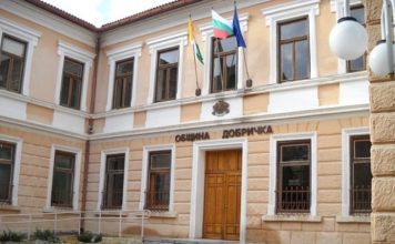 Коледни подаръци и за децата в детските градини в община Добричка