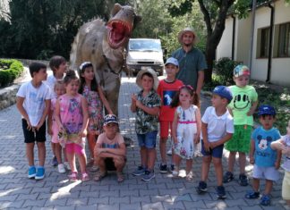 Малчуганите от детски клуб „Леонардо“ се запознаха с интерактивната играчка „Bee-Bot“