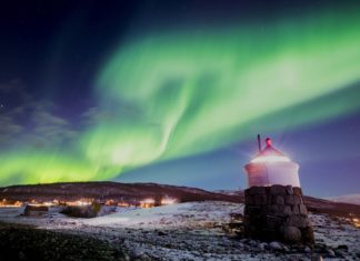 Мистериозно движение на северния магнитен полюс, все по-близо към Сибир