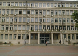 ДВАМА ПРЕБИХА 71-ГОДИШЕН СТАРЕЦ