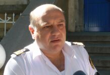 Заради заседналия кораб транспортният министър уволни шефа на „Морска администрация“