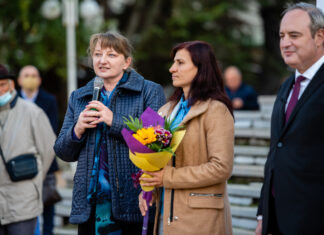 ДЕНИЦА САЧЕВА: РАЗУМНИЯТ ИЗБОР НА 14 НОЕМВРИ СА ПРОФ. ГЕРДЖИКОВ И НЕВЯНА МИТЕВА