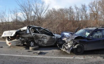 Зверски челен сблъсък