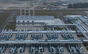 Време е Европа сама да решава своите проблеми