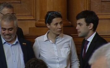 Няма кворум в парламента – започнаха ли игрите