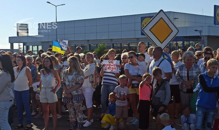 Хотелиери протестират заради неизплатени суми за украинските бежанци