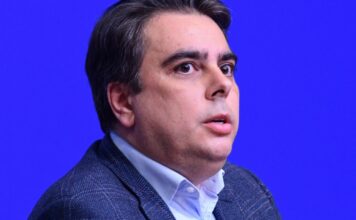 „Продължаваме промяната“ ще предложат Асен Василев за премиер