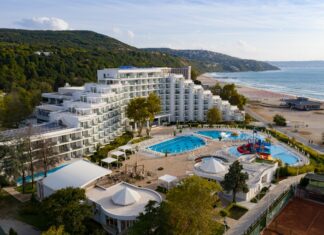 Пета фолклорна ваканция във ваканционно селище „Албена“