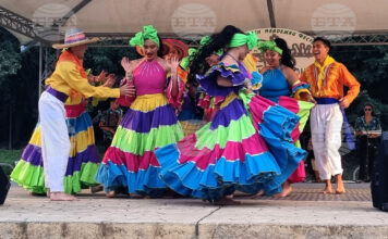 С български и колумбийски танци закриха Международния фолклорен фестивал „Фолклор без граници“ в Добрич