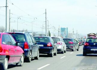 ОТ БЛАГОДАРНОСТ КЪМ ИЗБРАЛИТЕ ГИ: Вдигат данъка за стари коли до 78%