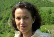 Премиера на поетичната книга „Сега ми трябва глътка светлина“ на Петранка Божкова