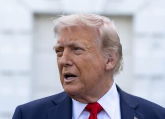 Тръмп обвинява Зеленски, че прави „вредни“ изявления за Крим