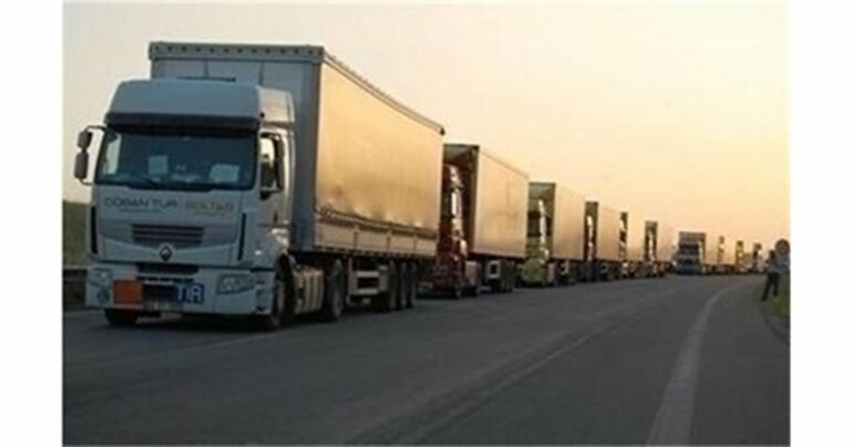 Интензивен е трафикът на „Капитан Андреево“ и „Лесово“ на изходите за товарни автомобили