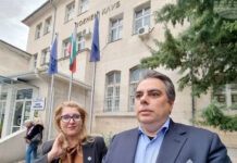 Горивата може да поскъпнат временно, каза в Сливен лидерът на „Продължаваме промяната“ Асен Василев