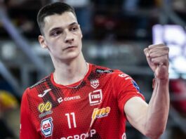 Нов силен мач за Алекс Николов, но тимът му отпадна за купата