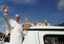 Църквата осъжда и се бори с антисемитизма