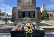 В Чирпан откриха обновения Паметник на загиналите за свободата и независимостта на България