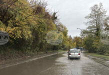 Възстановено е движението в участъка в кв. "Панчарево", който беше затворен заради наводнение