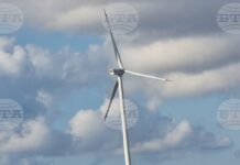 Граждани от Своге протестираха срещу изграждането на два вятърни парка в околностите на общината