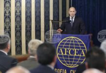 Гарантирането на сигурността в динамична среда изисква преосмисляне на модернизацията на въоръжените сили, каза президентът Румен Радев