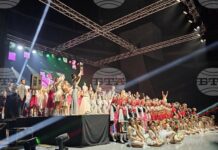 Прекланям се пред таланта на децата, техните ръководители и родители, каза на концерт-спектакъла си „Гиздава“ в Русе Десислава Добрева