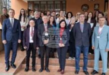 БТА :: Учени от София и Бургас получиха кристалния приз на научната конференция на Филиал