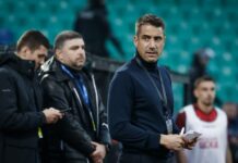 Хулио Веласкес на спа след загубата в дербито