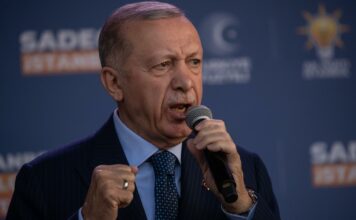 Ердоган: Турция е пред катастрофа