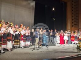 Духовият оркестър на Търговище свири заедно с млади таланти в концерт под мотото „Ние сме светът!“