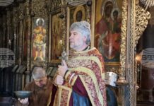 Трябва да бъдем милостиви, каза в неделната си проповед в църквата „Св. Никола“ във Велико Търново отец Славчо Иванов