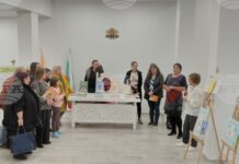 Деца и родители от Луковит създадоха книжки със свои истории по проект