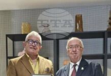 Ръководителят на фолклорен ансамбъл „Мизия“ Любчо Василев е отличен с почетното звание „академик“ от Академията на обединените българи