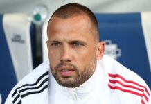 Аякс уволни Джони Хейтинга | Gong.bg