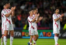 ПСВ Айндховен измъкна точка след късна драма срещу Олимпиакос