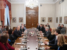 Нарушаването на върховенството на правото и баланса между институциите подкопава устоите на демокрацията, каза президентът Румен Радев