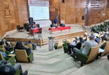 Протестиращи жители на Смолян дойдоха на заседанието на Общинския съвет