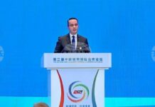 България има възможност да се превърне от транзитна държава в стратегически вход към европейския пазар, каза Цончо Ганев от „Възраждане“