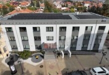 Няколко автобуса изгоряха тази нощ в Костинброд, ще бъдат закупени нови след решение на Общинския съвет