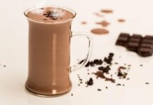 Чаша горещо какао пази сърцето по-добре от упражненията при продължително седене