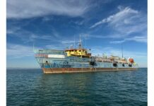 10 имена и доста собственици сменил мистериозният украински кораб, преди да се окаже край нос Емине