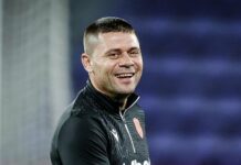 Нов стил! Селекционерът Димитров мълчи кои са националите от чужбина