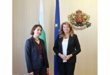 Илияна Йотова разговаря с новия френски посланик в България Мари Дюмулен