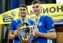 Антов спечели българското дерби срещу Гърков във Франция