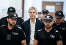 Коцев остава кмет засега – ОИК иска документи от общината за отпуската му