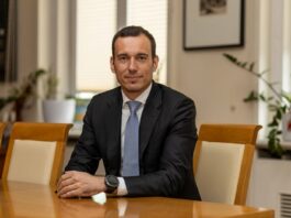 Бившият паркинг на НС става пешеходна зона